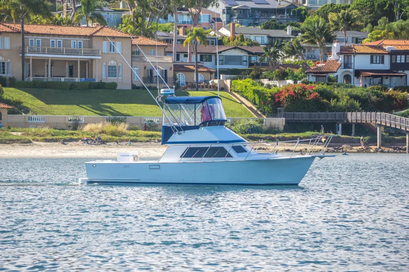 Slide: The Image of Blackfin 32 Flybridge 1987 - 33