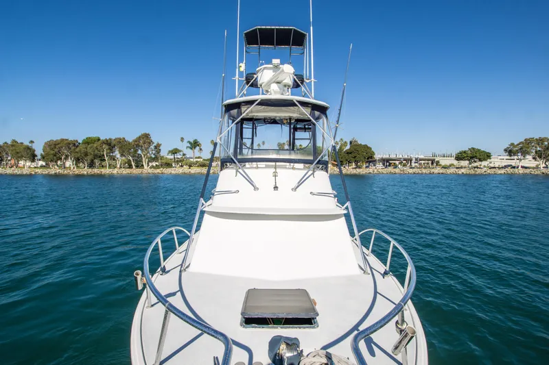 Slide: The Image of Blackfin 32 Flybridge 1987 - 4