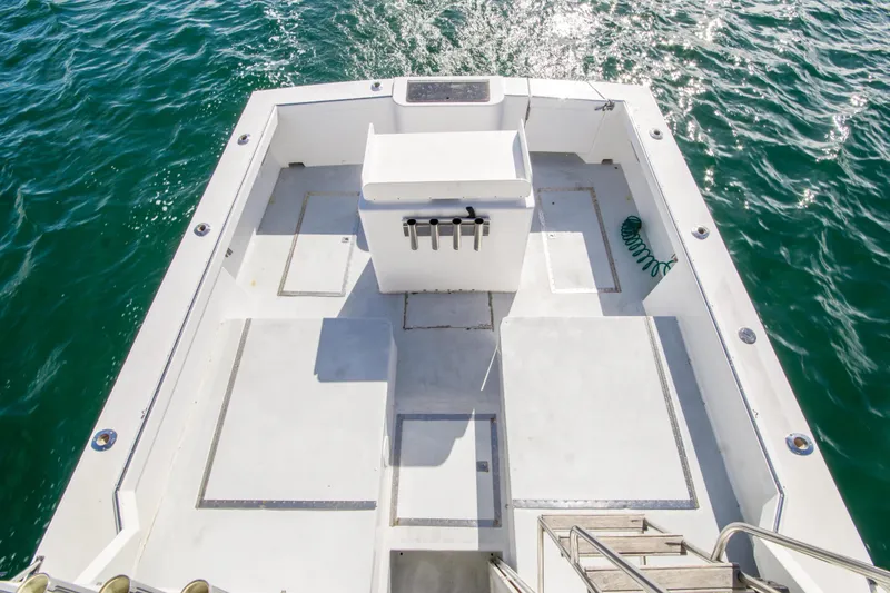 Slide: The Image of Blackfin 32 Flybridge 1987 - 58