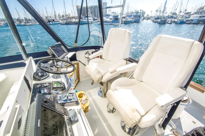 Slide: The Image of Blackfin 32 Flybridge 1987 - 7