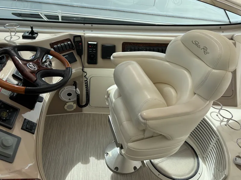 Slide: The Image of Sea Ray 550 SUNDANCER 2002 - 12