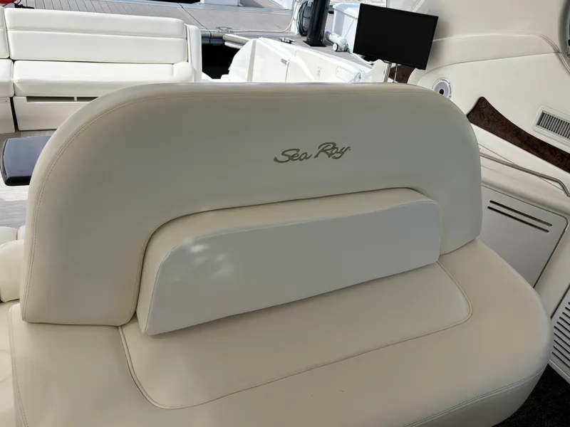 Slide: The Image of Sea Ray 550 SUNDANCER 2002 - 13