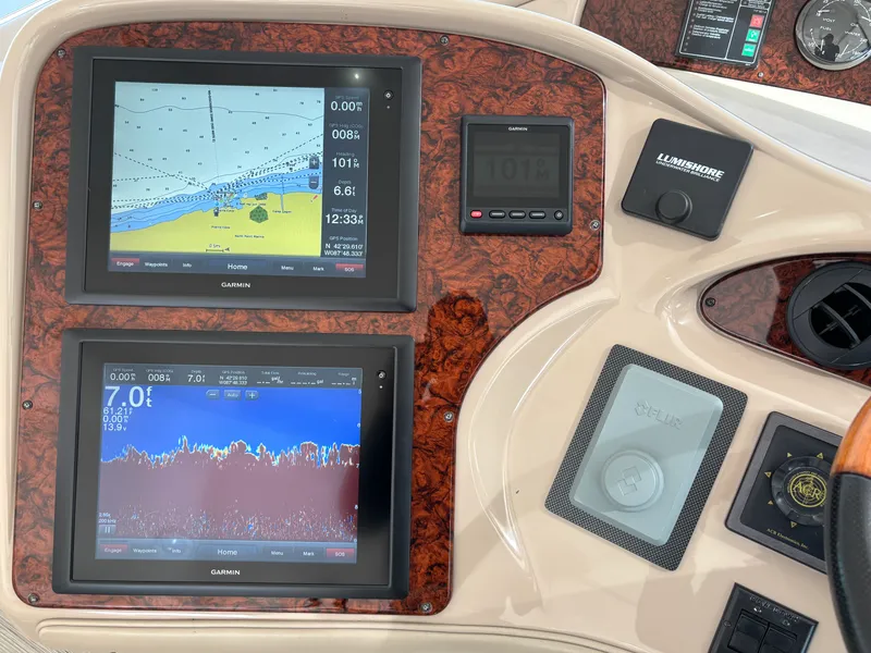 Slide: The Image of Sea Ray 550 SUNDANCER 2002 - 16