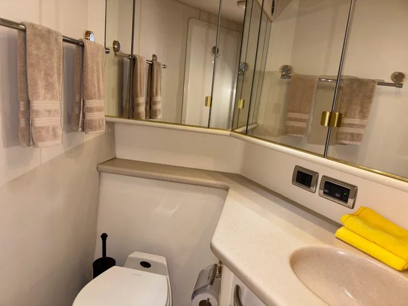 Slide: The Image of Sea Ray 550 SUNDANCER 2002 - 43
