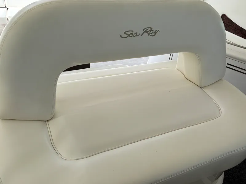Slide: The Image of Sea Ray 550 SUNDANCER 2002 - 14