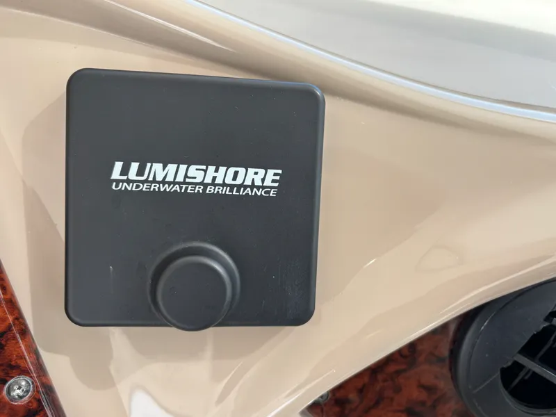 Slide: The Image of Sea Ray 550 SUNDANCER 2002 - 17