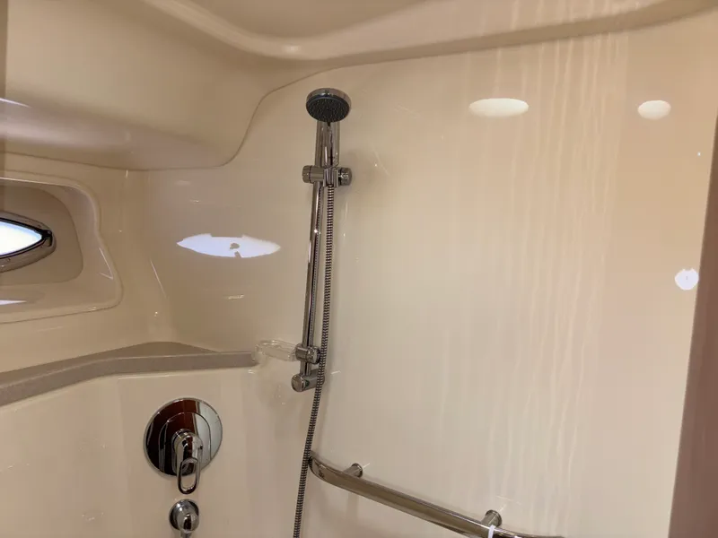 Slide: The Image of Sea Ray 550 SUNDANCER 2002 - 42