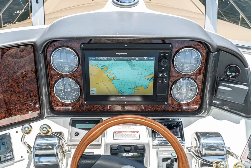 Slide: The Image of Sea Ray 44 Sedan Bridge 2006 - 10