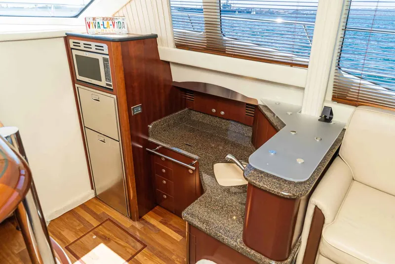 Slide: The Image of Sea Ray 44 Sedan Bridge 2006 - 26