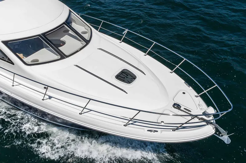 Slide: The Image of Sea Ray 44 Sedan Bridge 2006 - 4