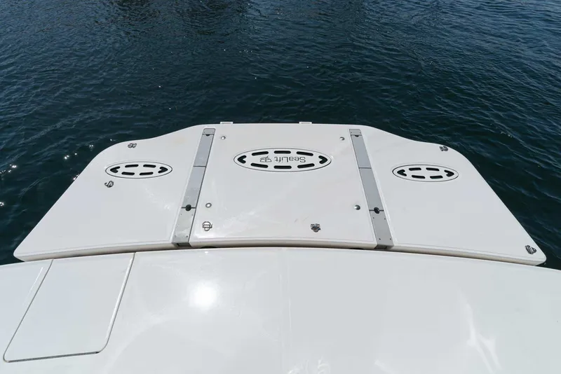 Slide: The Image of Sea Ray 44 Sedan Bridge 2006 - 14