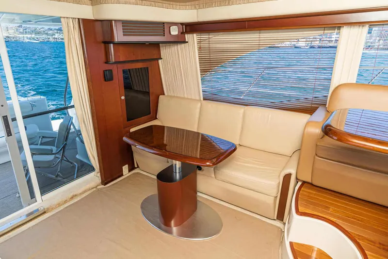 Slide: The Image of Sea Ray 44 Sedan Bridge 2006 - 22