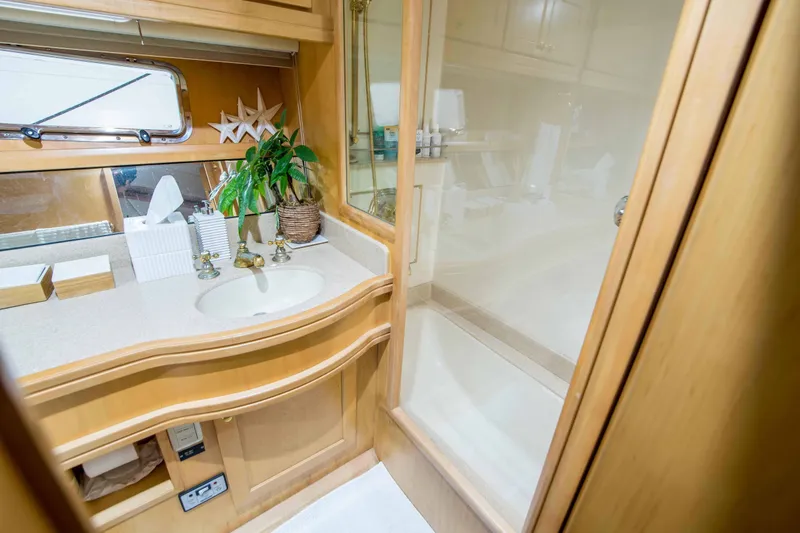 Slide: The Image of McKinna 57 Pilothouse 1998 - 32