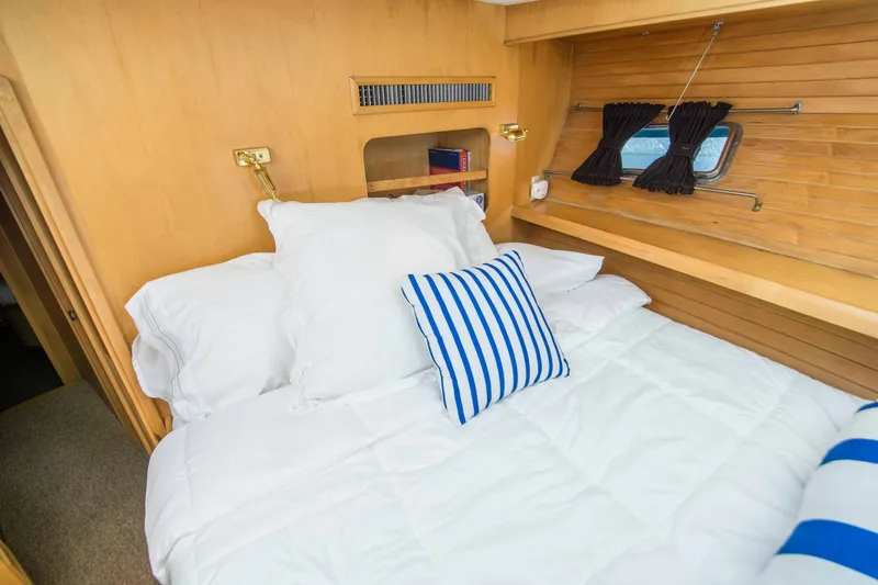 Slide: The Image of McKinna 57 Pilothouse 1998 - 28