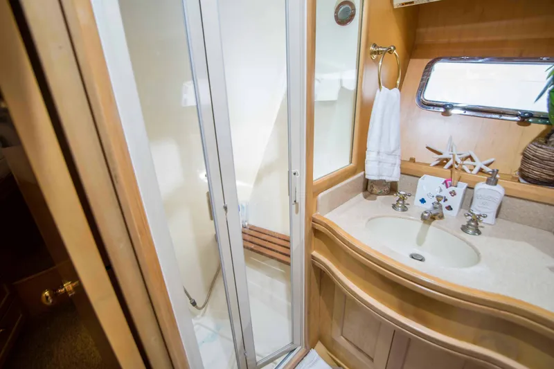 Slide: The Image of McKinna 57 Pilothouse 1998 - 30