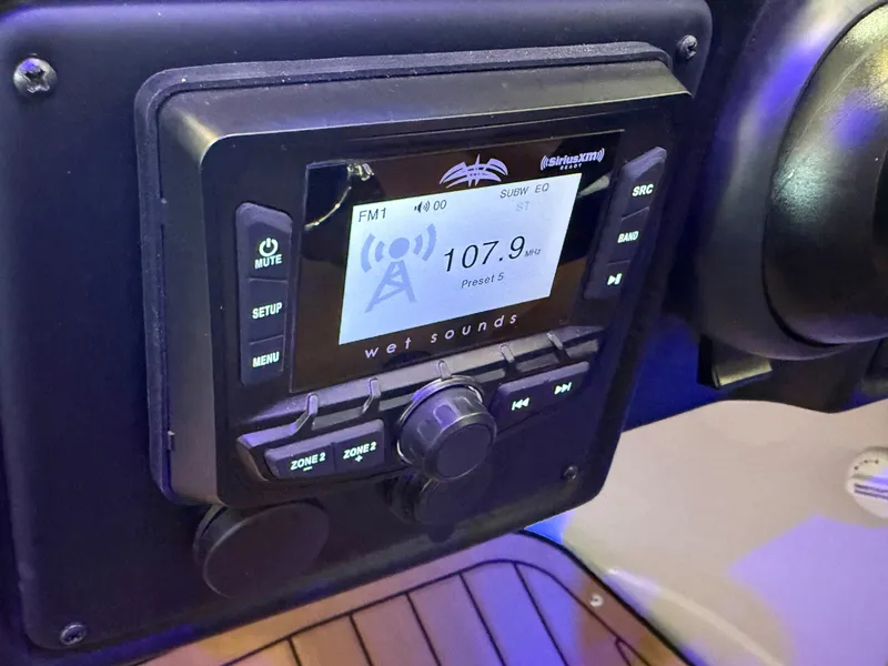 Slide: The Image of Crownline Boats 260 XSS 2024 - 17