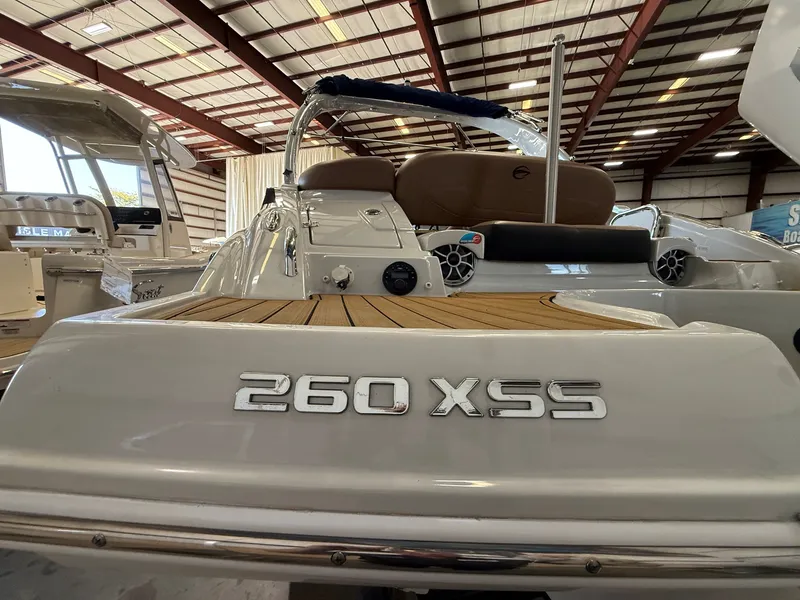 Slide: The Image of Crownline Boats 260 XSS 2024 - 27