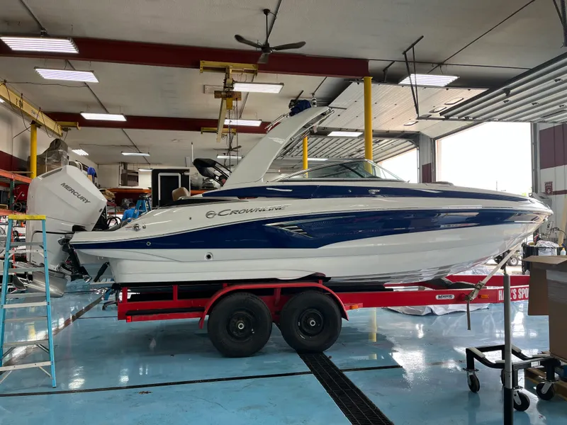 Slide: The Image of Crownline Boats 260 XSS 2024 - 4
