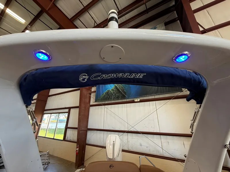 Slide: The Image of Crownline Boats 260 XSS 2024 - 21