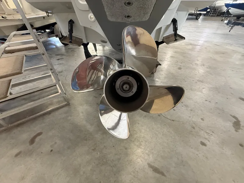 Slide: The Image of Crownline Boats 260 XSS 2024 - 25