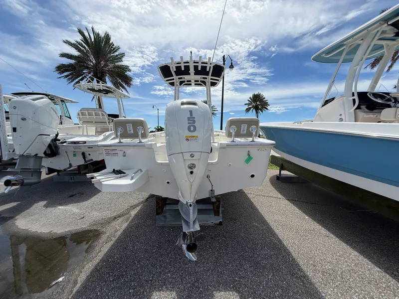 Slide: The Image of Boston Whaler 190 Montauk 2027 - 3
