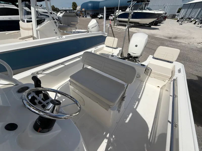 Slide: The Image of Boston Whaler 190 Montauk 2027 - 13