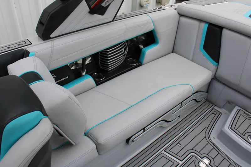 Slide: The Image of Nautique G23 2020 - 17