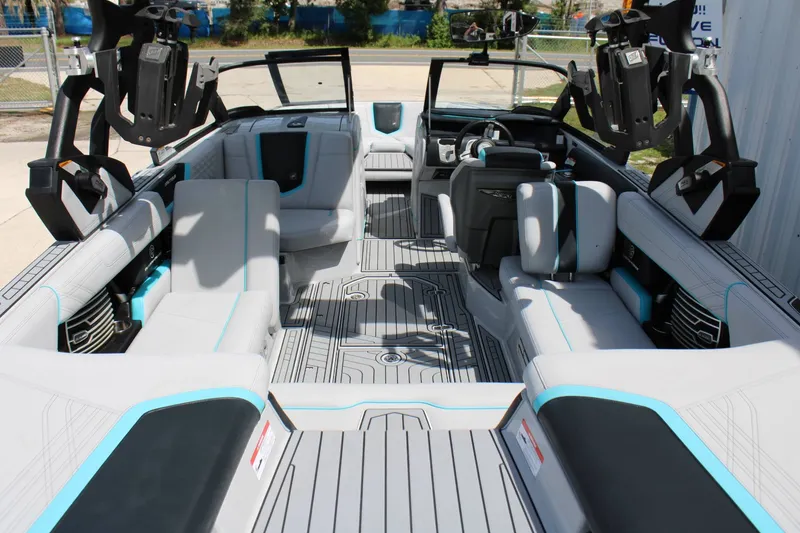 Slide: The Image of Nautique G23 2020 - 15