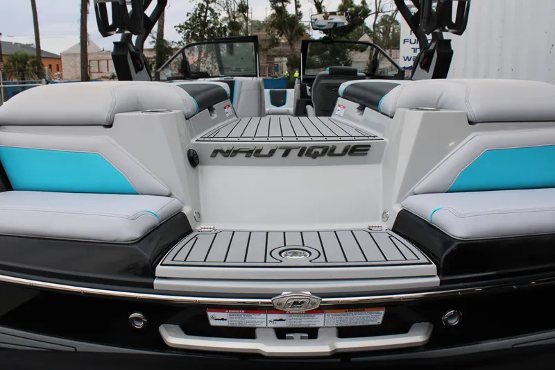 Slide: The Image of Nautique G23 2020 - 30