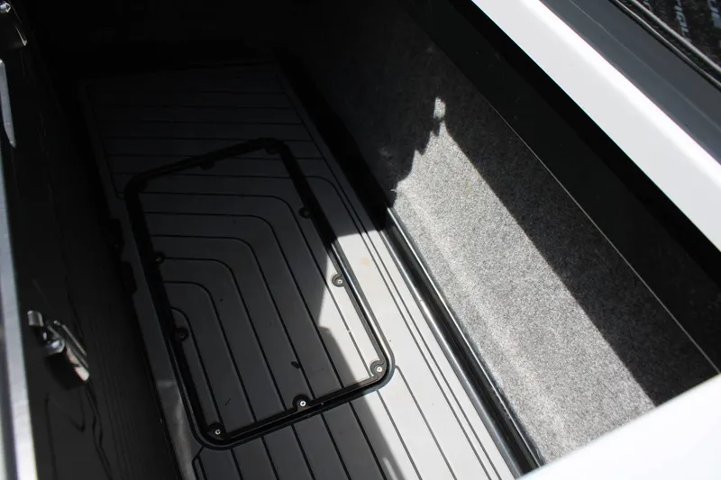 Slide: The Image of Nautique G23 2020 - 19