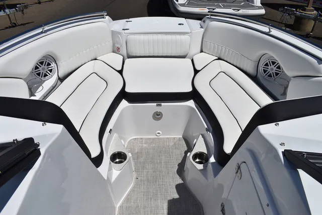 Slide: The Image of Stingray 211DC 2026 - 56