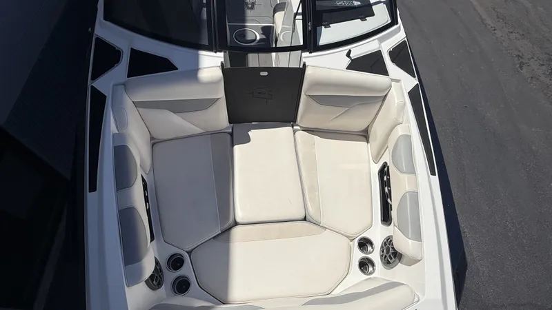 Slide: The Image of Axis Wake Research A22 2019 - 6