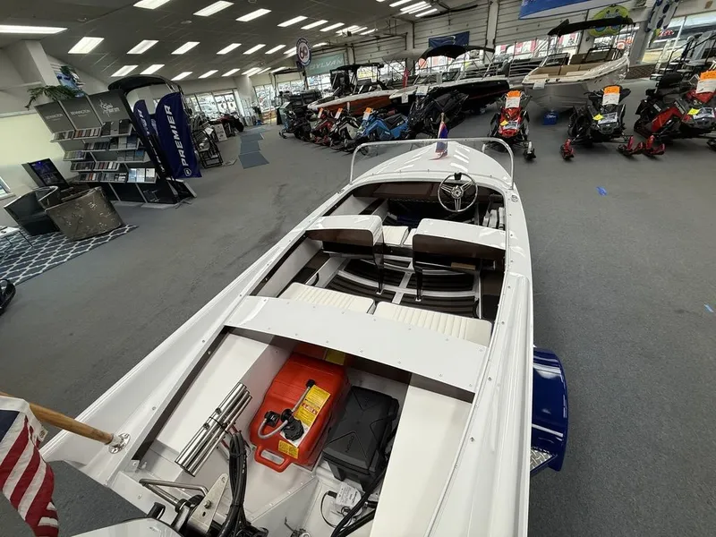 Slide: The Image of Starcraft Marine 57 Ski Champ 2026 - 12