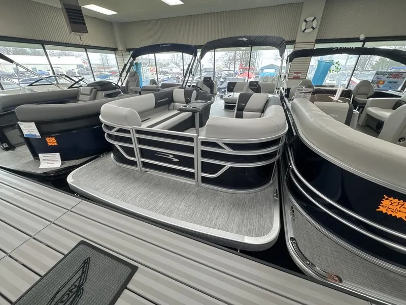 The Image of Bennington 22 S1 SWINGBACK 2026 - 0