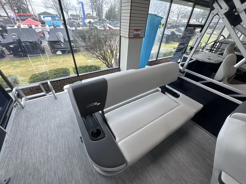 Slide: The Image of Bennington 22 S1 SWINGBACK 2026 - 17