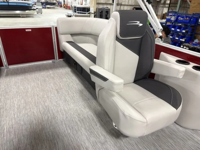 Slide: The Image of Bennington 20 S1 STERN RADIUS 2026 - 15