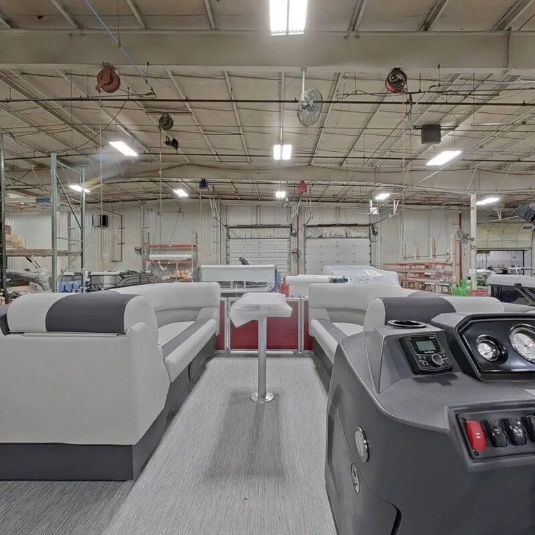 Slide: The Image of Bennington 20 S1 STERN RADIUS 2026 - 16