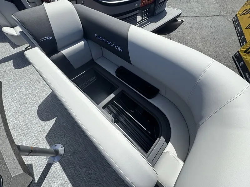 Slide: The Image of Bennington 20 S1 STERN RADIUS 2026 - 25