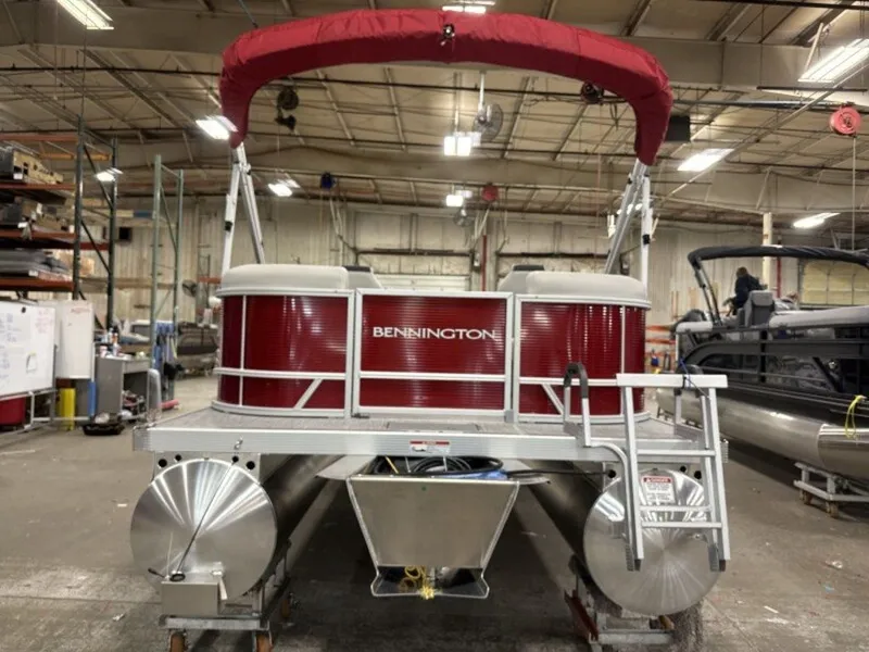 Slide: The Image of Bennington 20 S1 STERN RADIUS 2026 - 5