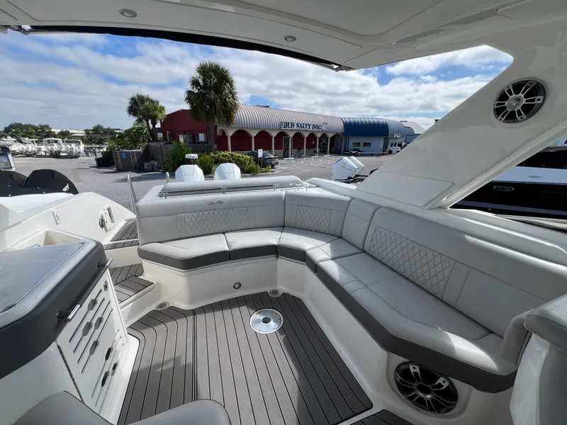 Slide: The Image of Sea Ray SLX 310 Outboard 2023 - 11