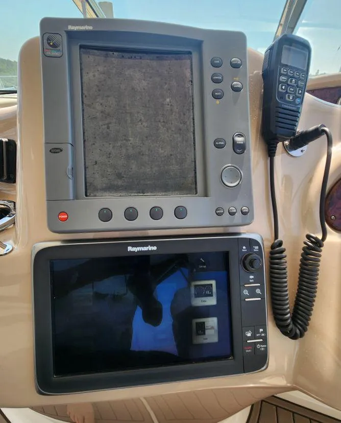 Slide: The Image of Sea Ray Sundancer 460 2004 - 11