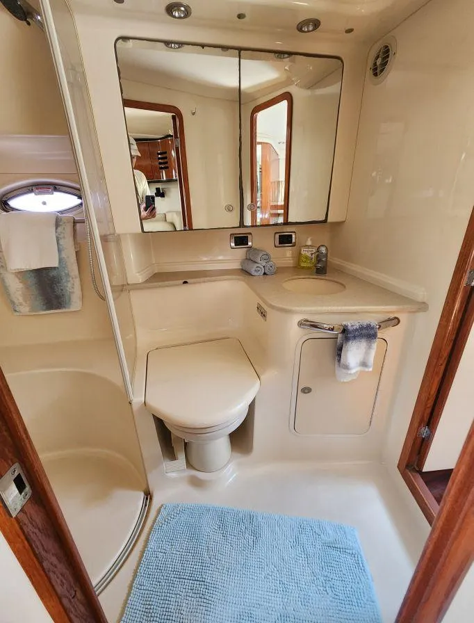 Slide: The Image of Sea Ray Sundancer 460 2004 - 16