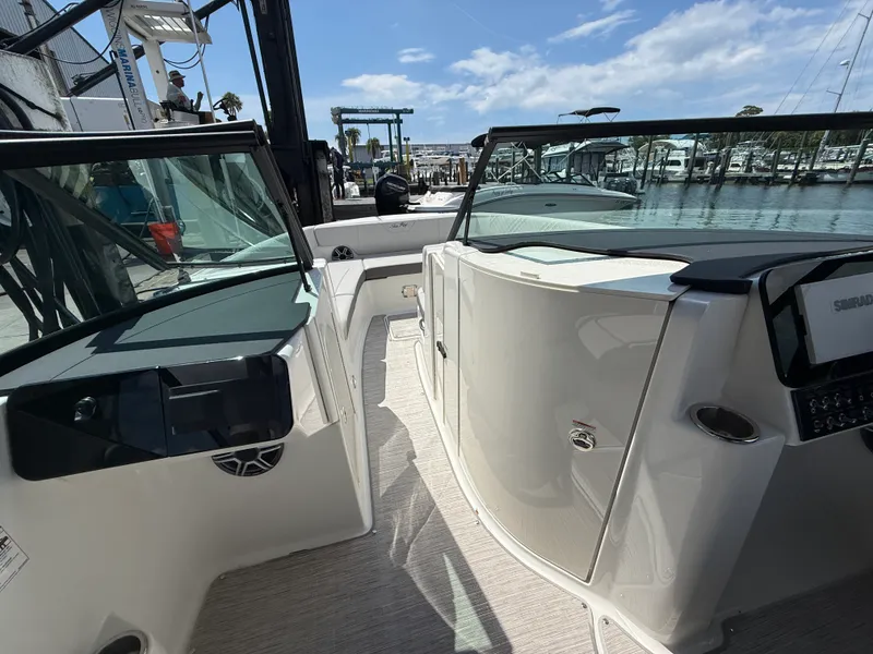 Slide: The Image of Sea Ray SDX 270 Outboard 2027 - 14