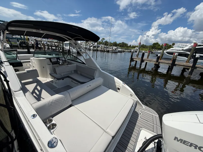 Slide: The Image of Sea Ray SDX 270 Outboard 2027 - 23