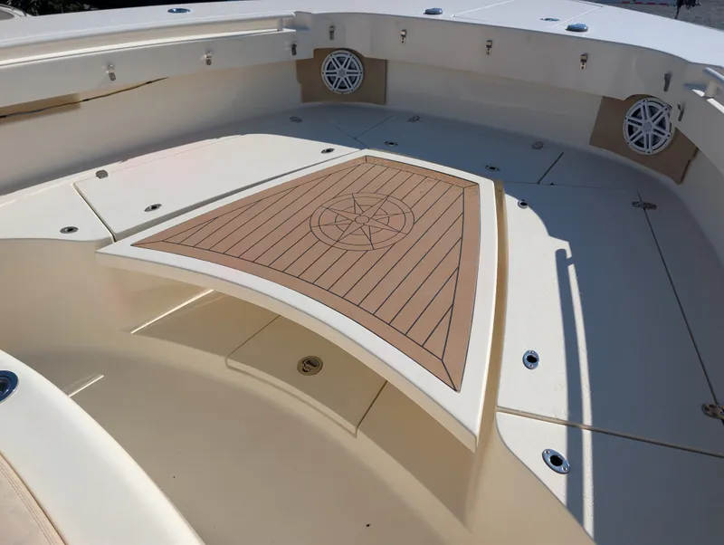 Slide: The Image of Scout 380 LXF 2018 - 16