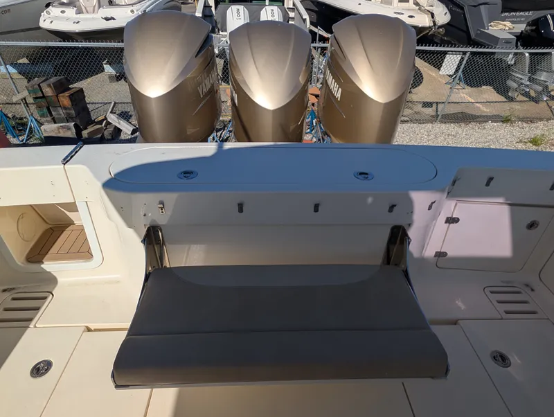 Slide: The Image of Scout 380 LXF 2018 - 7