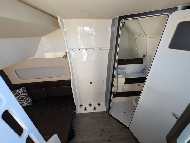 Slide: The Image of Scout 380 LXF 2018 - 37