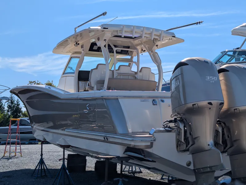 Slide: The Image of Scout 380 LXF 2018 - 2