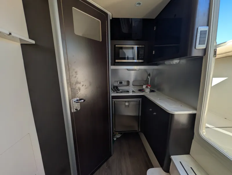 Slide: The Image of Scout 380 LXF 2018 - 34