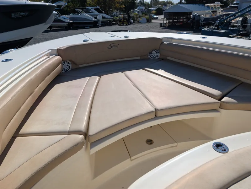Slide: The Image of Scout 380 LXF 2018 - 31